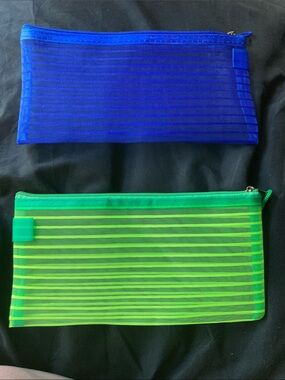 Set of 2 Striped Mesh Zipper Pouches in Blue and Green
